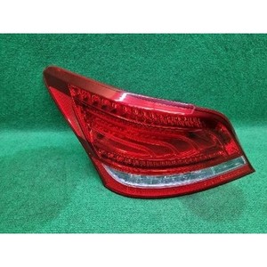 Luz Trasera Izquierda Usada Equus 924013N000 - Product Image 1