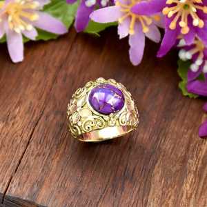 Anillo de Diseño en Plata de Ley 925 con Baño de Oro Vermeil de 18K, Estilo Floral, Hecho a Mano, con Turquesa Púrpura de Corte Ovalado en Engaste de Bisel - Product Image 3