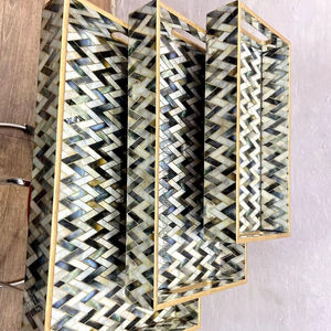 Hermosa bandeja de servicio de madera MDF para el hogar Hotel y restaurante Utensilios de cocina Juego de bandejas de servicio de Falak World Export - Product Image 1