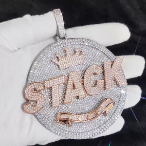 Pendentif couronne empilable en moissanite et diamant, plaqué or rose, avec strass en cristal, breloque de luxe à thème, unisexe, pour usage quotidien - Product Image 2