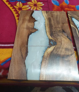 Planche à découper de charcuterie en bois d'acacia et résine époxy avec poignée Planche à fromage de luxe de Falak World Export par FWE - Product Image 6