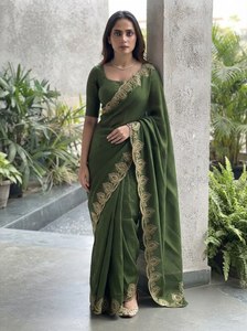 Sari en soie verte avec bordure brodée or, tenue de mariage indienne traditionnelle, longueur ras du sol, coupe classique, toutes saisons, pour femme - Product Image 3