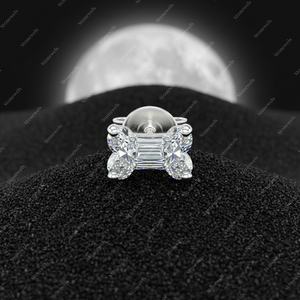 Effortless Elegance: Classic Diamond Solitaire Stud - Product Image 2