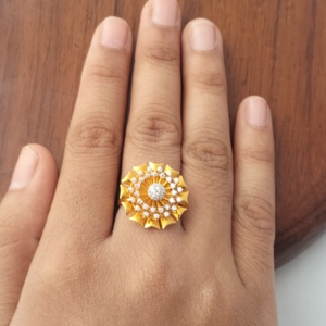 18K Solid Gold Diamond Floral Cluster <b>Ring</b> Sunburst Design <b>Statement</b> Cocktail <b>Ring</b> for Women Elegant Wedding Party Jewelry - Product Image 2