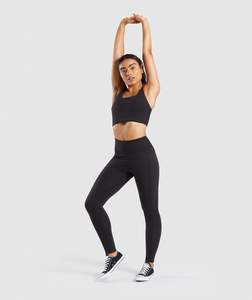 Conjuntos de Yoga Personalizados Premium para Mujer, Cómodos y Elegantes, Totalmente Personalizables, 100% Nailon, Tela Inteligente para Yoga y Fitness - Product Image 2