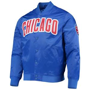 Veste en satin personnalisée en gros avec fond sublimé, lettrage brodé et écussons – Veste universitaire style Chicago Streetwear - Product Image 1