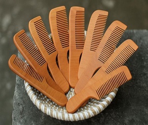 Peigne de naissance pour femme enceinte, mini, fait main, économique, écologique, en bois de poirier, pour soins capillaires naturels - Product Image 2