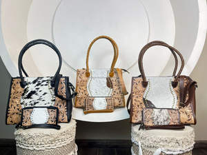 Conjunto personalizado de 2 piezas a la moda de diseñador, venta al por mayor, bolso de mano de piel de vaca auténtica y bolso de mano combinado para mujer - Product Image 4