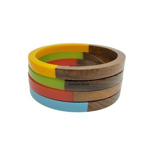 Ensembles de bracelets de mode en résine vibrante et en bois Lucite Bangles - Product Image 2