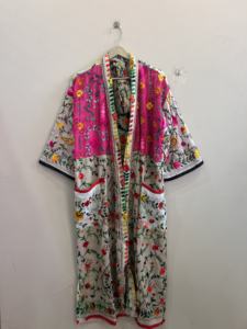 Venta al por mayor de Kimonos Largos de Viscosa Georgette Hechos a Mano con Diseño Phulkari, Chaqueta Tipo Duster, Regalo para Damas de Honor - Product Image 3