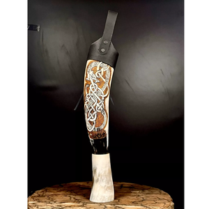 Corne à boire viking avec détails en pierre d'agate, écologique, forme naturelle, style nordique authentique, coupe à méad vintage - Product Image 3