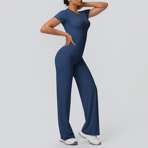 Conjunto de Yoga para Mujer 2025: Leggings y Top Deportivo Transpirable de Malla Sólida de Secado Rápido para Gimnasio y Fitness - Product Image 1