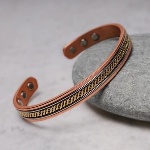 Bracelet en cuivre de créateur, bracelet fait main, bracelet tendance, fabricant OEM ODM - Product Image 1
