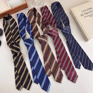 Corbata a Rayas de Estilo Escolar, Moderna y Atrevida, Uniforme Estudiantil para Mujer, Camisa de Diseño Exclusivo, Accesorio de Pañuelo Casual y Versátil - Product Image 1