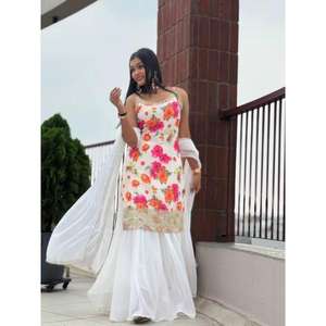 Salwar Kameez Tradicional de Fiesta, Diseño Indio, Seda Chinon Pesada, Bordado con Lentejuelas, Trabajo de Codificación, Relieve, Georgette Sintética - Product Image 1