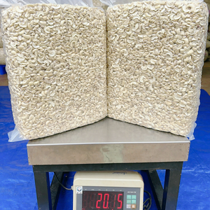 Fournisseur de confiance du Vietnam : Noix de cajou brisées (WS, LP, SP, BB) – Grains de cajou en vrac à prix compétitif SANTIGO - Product Image 1