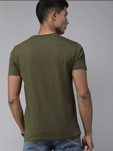 T-shirt décontracté pour homme en coton 100% biologique, col en V sans col, manches courtes, couleur unie, vert olive, tricoté, ODM, vêtements d'été - Product Image 5