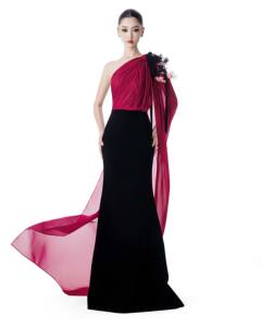 Robe CRIMSON _ robe de soirée de luxe haute couture d'une marque locale vietnamienne - Product Image 1