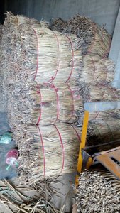 Natural <b>Light</b> Brown Water Hyacinth / Dried AND Compressed Bales Vietnam Supplier 27 ANGLE - Product Image 4