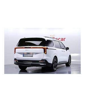 Kia Carnival Signature 2023, 9 Plazas, Diésel, Automático, con Asientos de Cuero, Cámara Trasera, Volante a la Izquierda, 25,888 km - Product Image 2