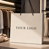 Sacs shopping en papier mat crème avec poignées en corde, sacs cadeaux personnalisés pour la vente au détail, certifiés FSC, écologiques, OEM ODM, vente en gros