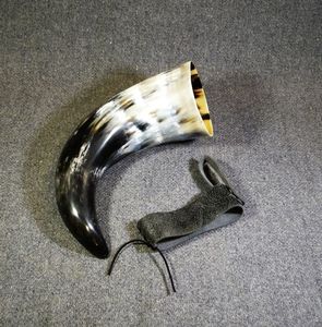 Cuerno para Beber Hecho a Mano con Acabado Natural Auténtico para Bodas Vikingas y Eventos de Celebración Medievales - Product Image 1