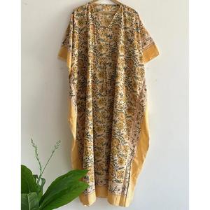 Robe Kaftan en Coton Artisanale de Luxe, Imprimée à la Main, Motif Floral Jaune Moutarde, Vêtement Bohème pour la Plage, les Vacances et les Resorts - Product Image 1