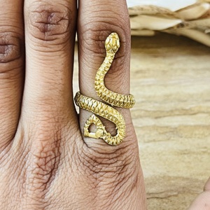 Anillos de Serpiente de Último Diseño 2026, Joyería Boho de Latón para Mujer, Anillo Gótico Chapado en Oro de 18k con Diseño de Animal, Venta al por Mayor/OEM/ODM - Product Image 4