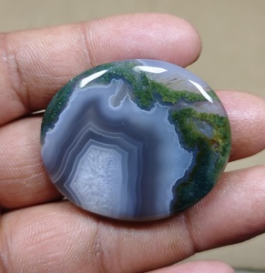 Esfera de Cristal de Ágata Musgosa Natural, Piedra Pulida Ovalada con Druzy, Gema para Decoración del Hogar o Regalo - Product Image 1