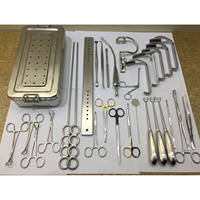 Ensemble d'instruments pour l'ablation des amygdales et des adénoïdes