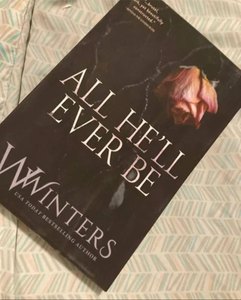 All Hell Ever Be de Willow Winters, édition brochée, roman d'amour sombre sur le thème de la mafia, best-seller de Willow Winters - Product Image 2