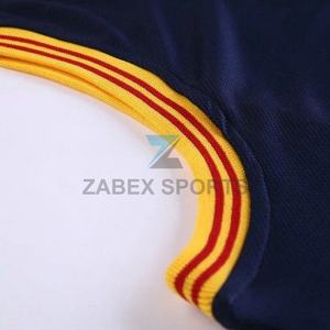 Conjunto de Uniforme de Baloncesto Ligero y Personalizado, Jersey y Pantalones Cortos Modernos, Tejido Transpirable que Absorbe la Humedad, para Entrenamiento en Equipo - Product Image 4
