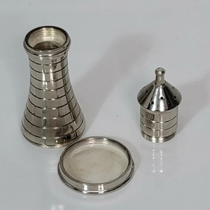 Designer Silver Spices <b>Shaker</b> Perfect For Multi Purpose Use To Store Chilli Flakes Oregano Herbs And Other Seasoning From India - Product Image 3