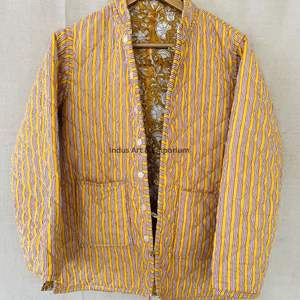 Chaqueta de algodón acolchada vintage hecha a mano, chaqueta de algodón vintage Jaipuri de manga larga - Product Image 5