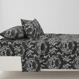 Sábana Plana de Algodón Estampada 150TC con Diseño de Plantas en Blanco y Negro, Transpirable para Todas las Estaciones, para Adultos - Product Image 1