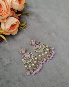 Pendientes de diseñador con cuentas de cristal y piedras preciosas talladas en forma de princesa, estilo Jhumka, para mujer, tradicionales, para fiestas y eventos, venta al por mayor. - Product Image 3
