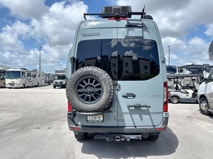 Used 2023 W-i-n-n-eb-a-g-o R-e-v-e-l 44-E Trailer - Product Image 5