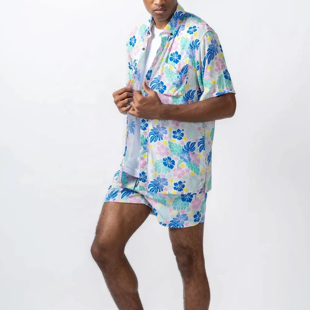 New short-sleeved men's shirts hot sale beach shirts fashion printed Hawaiian shirts Polyester Rayon Beach Wear