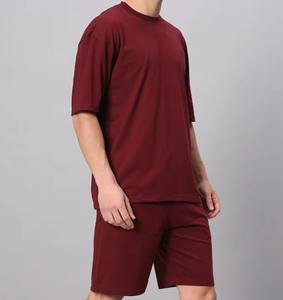 Conjunto de Dos Piezas para Hombre, Camiseta y Pantalones Cortos con Lavado Ácido, Estilo Retro Urbano, Algodón Grueso, Etiqueta Tejida con Impresión Personalizada, Colores Personalizados - Product Image 3