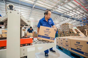 Household Washing <b>Liquid</b> Detergent | Mild and Efficient Cleaning Formula | OEM ODM Supplier - Product Image 4