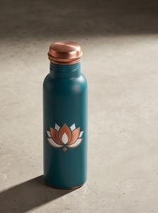 Bouteille d'eau en cuivre émaillé artisanale en gros, motif lotus, ayurvédique, étanche, écologique, gourde métallique pour la gym et le bureau, OEM - Product Image 3