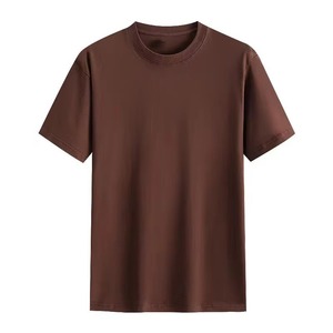 เสื้อยืดคอตตอนย้อมสีพื้นสำหรับผู้ชาย เนื้อผ้านุ่ม ระบายอากาศดี คอกลม สวมใส่สบาย เหมาะสำหรับชีวิตประจำวันและสตรีทแวร์ทันสมัย - Product Image 5