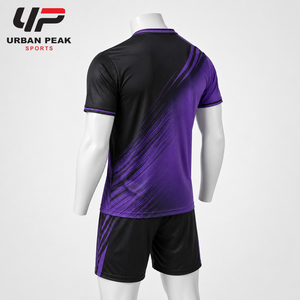 Uniforme de badminton professionnel conçu avec un tissu léger, offrant une mobilité flexible et des coutures durables pour l'entraînement et la pratique. - Product Image 5