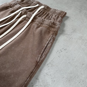 Shorts vintage pour hommes en coton 100% French Terry, double taille, effet délavé, avec logo brodé personnalisé, style streetwear - Product Image 5