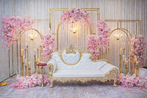 Sofá de lujo para bodas, para ceremonia de compromiso, estilo elegante, sofá de dos plazas, sofá de madera de dos plazas estilo asiático, High Thorne, Reino Unido - Product Image 2