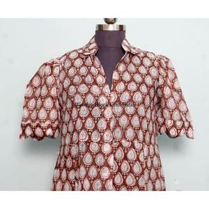 Robe longue bohème en coton lavable et écologique à imprimé floral, faite à la main, à manches courtes, pour femme, idéale pour l'été et la plage, coupe fluide et naturelle. - Product Image 3