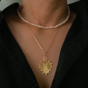 Collana con Ciondolo a Cuore Iniziale e Design a Clip - Product Image 4