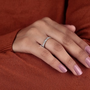 แหวนแต่งงานเพชรทรงกลมเพาะเลี้ยงแบบเต็มวง ประดับเพชรแบบพาเว่ ทองคำขาว 14K แหวนครบรอบสำหรับผู้หญิง ขายส่ง - Product Image 5
