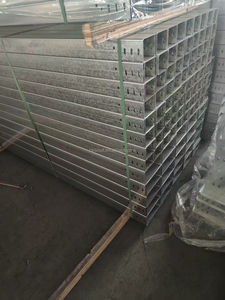 Goulotte de câblage industrielle en acier pré-galvanisé ventilée/perforée, norme internationale, capacité de 80 câbles - Product Image 3