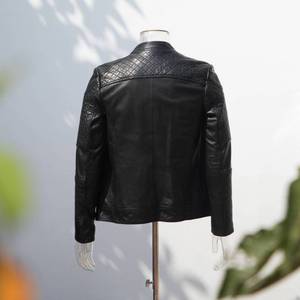 Chaquetas de Motero de Cuero de Piel de Oveja Vintage Personalizadas para Hombre |   Cuello Alto Impermeable de Alta Calidad y Ecológico, Fabricante OEM - Product Image 6